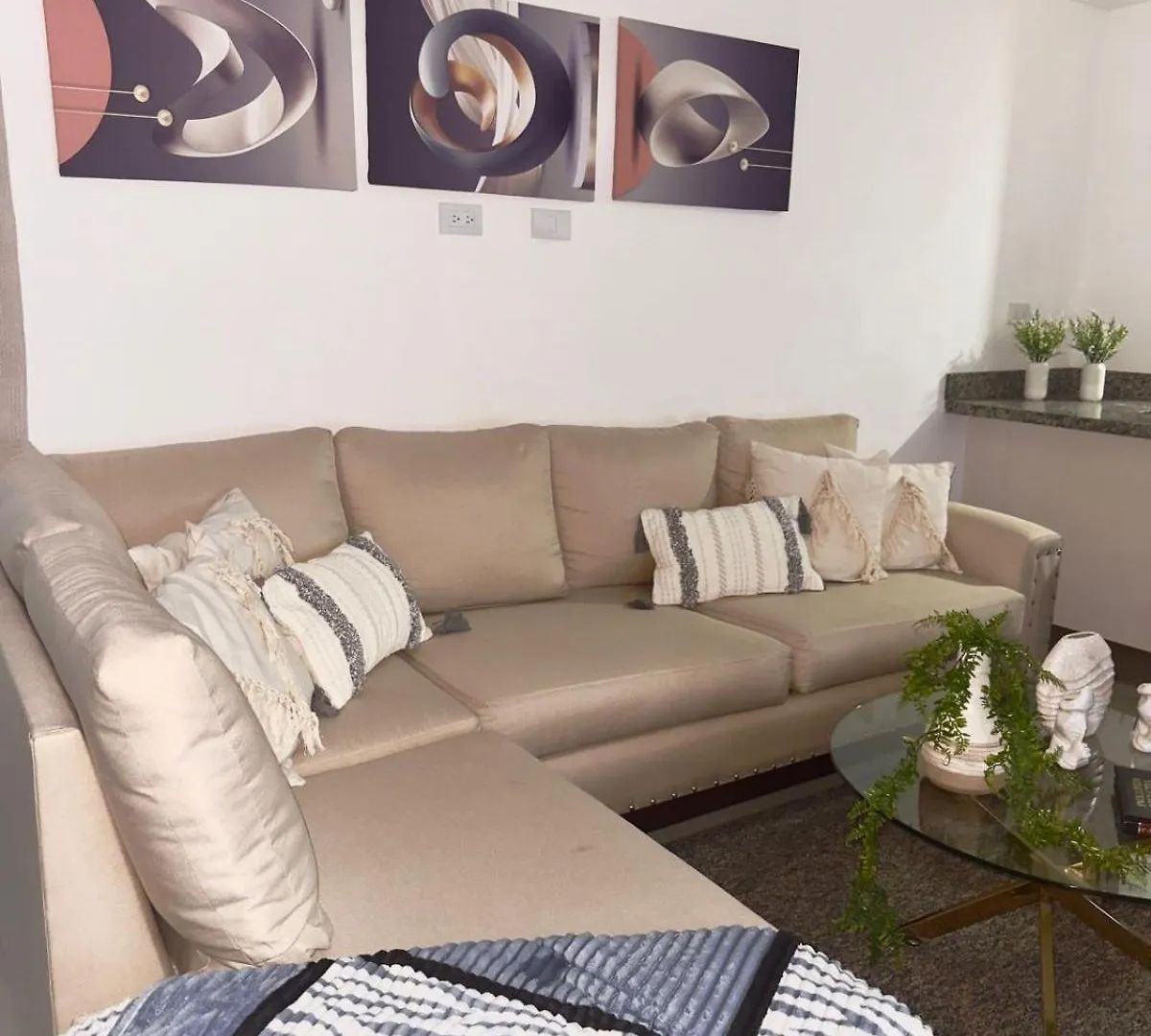 Hermoso Apartamento Acogedor Con Piscina A Dos Minutos De Blue Mall Santo Domingo Apartman